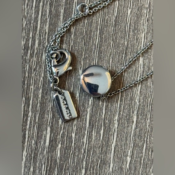 Coach Open Circle blue stone necklace silver toned stamped - Picture 8 of 9